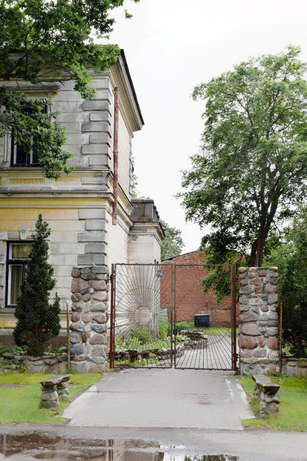 Апартаменты Stone Garden Лиепая Экстерьер фото